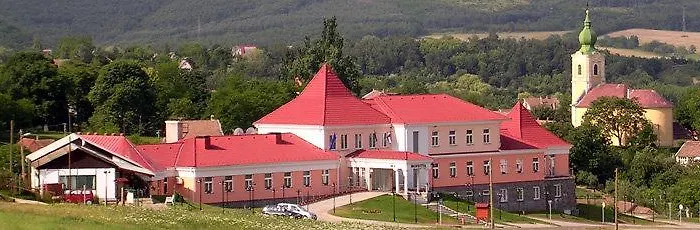 Kovacs Vendeghaz Mátraderecske