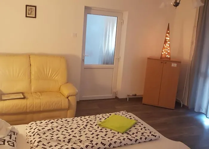 Kovacs Vendeghaz Mátraderecske